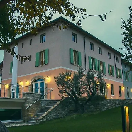 مزرعة للإقامة Relais La Casina *